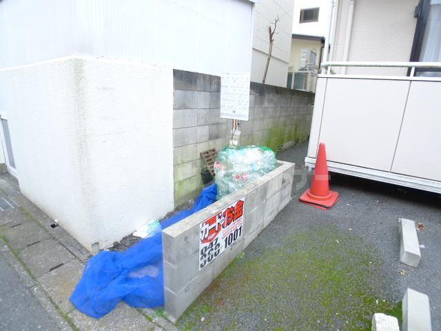メゾンジュネス