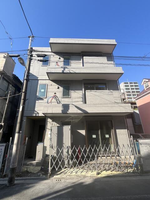 S-ONE COURT