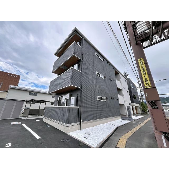 トリシア居町
