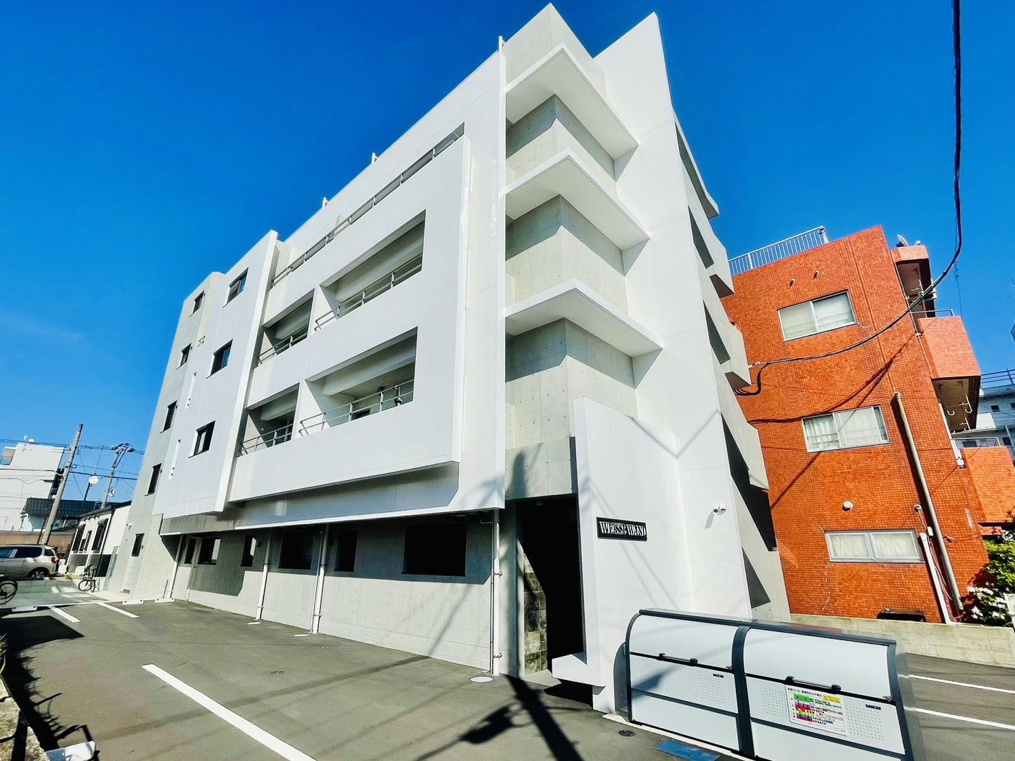 WEISSE WAND(1LDK/1階)の外観写真