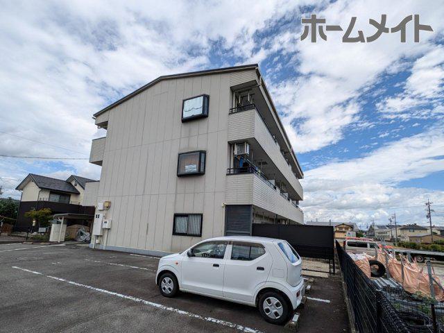 スプリームタウン