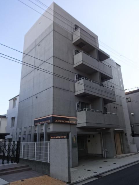 ウエストカミオ