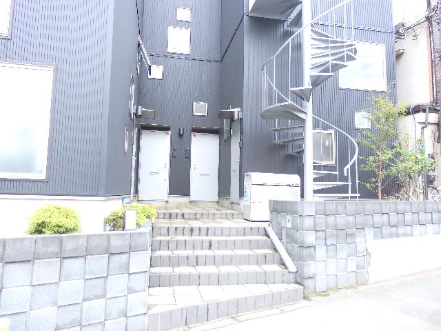 京王高尾線 山田駅(東京) 徒歩2分 2階建 築17年