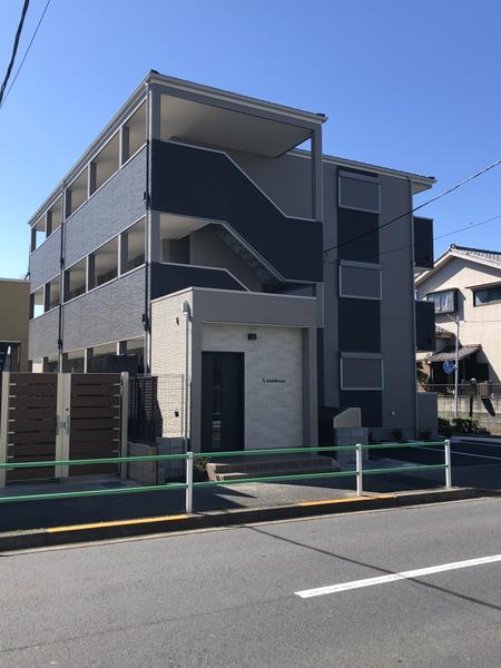 A RESIDENCE