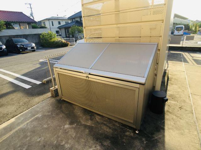 イーストピア手城
