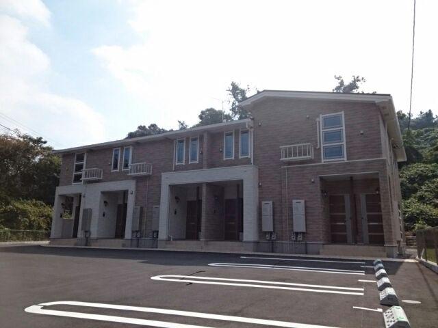 ファミール凛