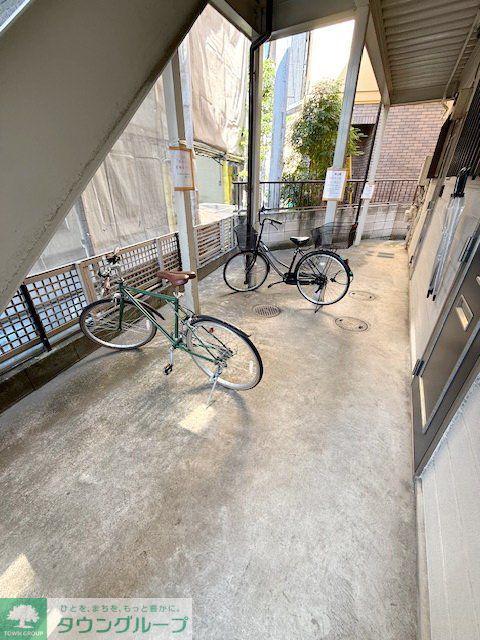 ウッディヒルズ