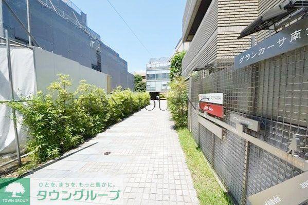 グランカーサ南青山