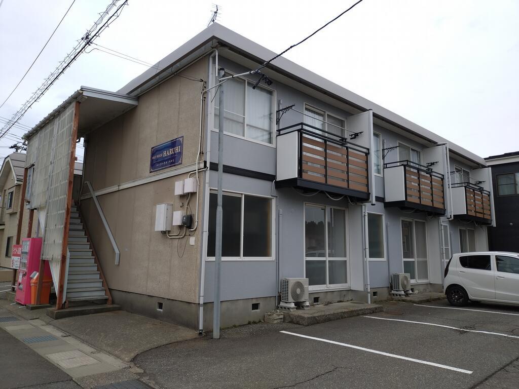 HALF HOUSE HARUHI