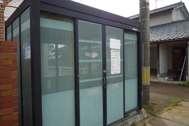 シャレー富塚町B