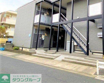 レオパレスエメラルドグリーン