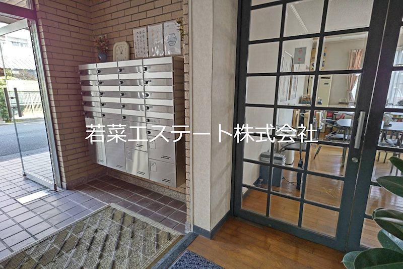 ロワイヤル山根