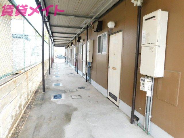 コスモセガワ