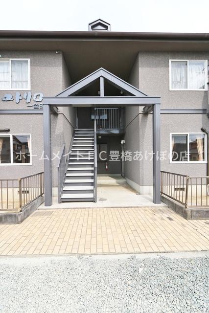 ユトリロ一色町 A