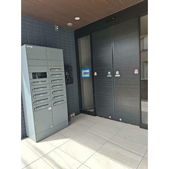 アズール
