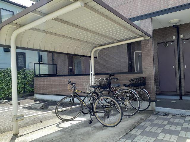 シェアー・イースト