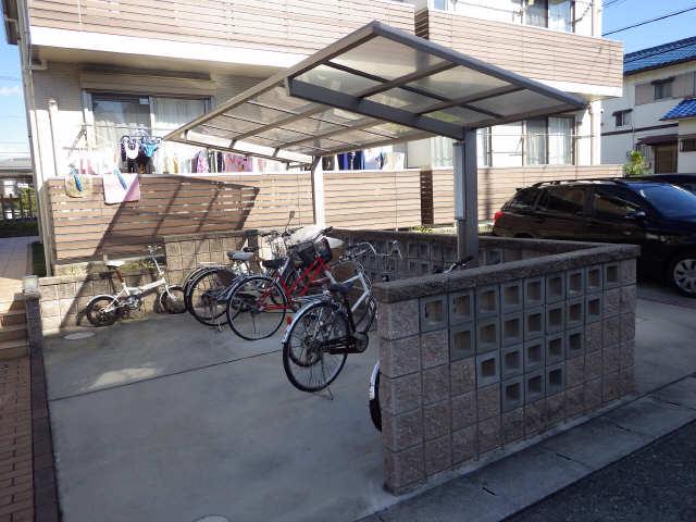 鳥澄グリーンヒルズ B棟