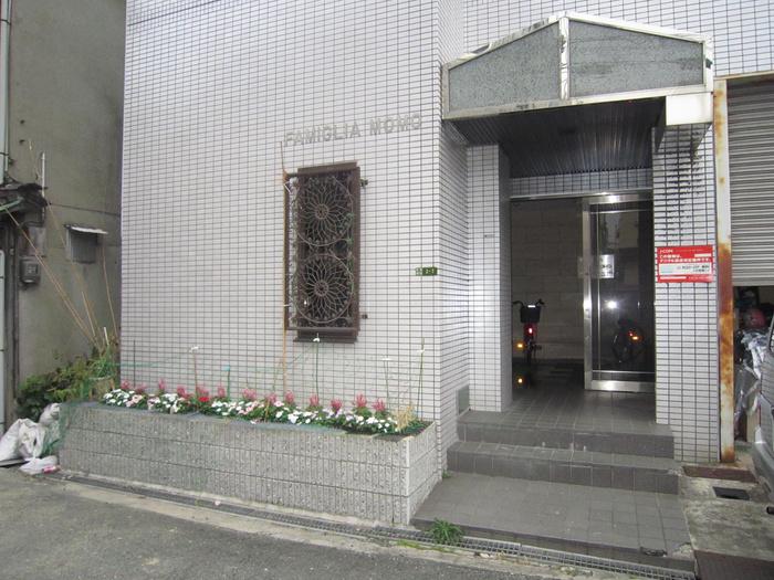 ファミリアモモ