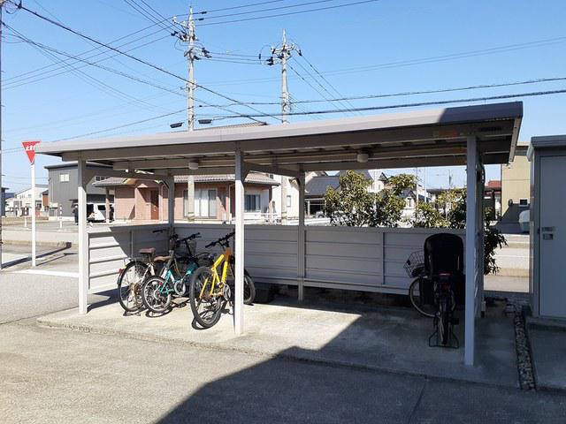 リブレ秋吉A