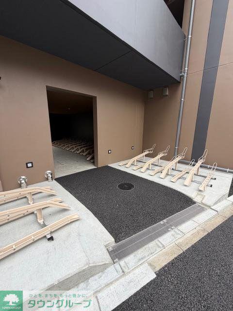 AZEST西川口III