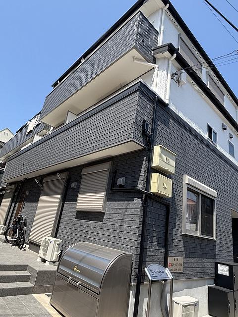 ラニカイ 築2年 3面採光 メゾネット2LDK X