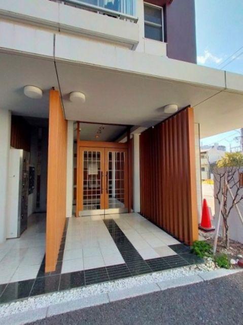 HOUSE TAGAWA