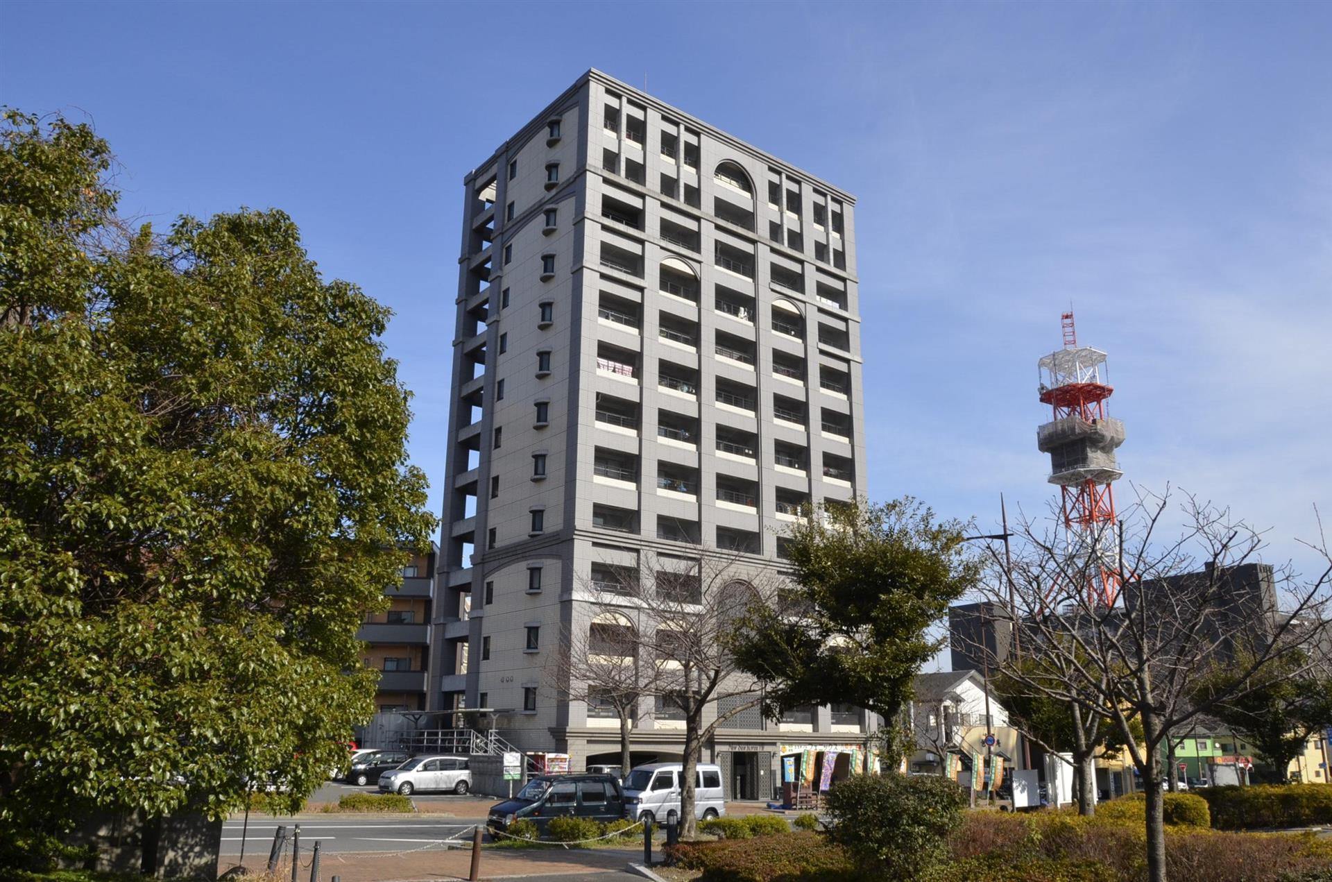 ニューサンリバー8番館
