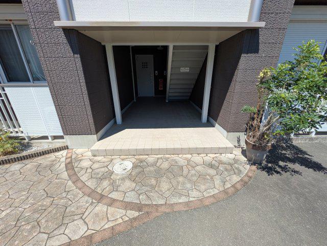 ル・アンフレ B