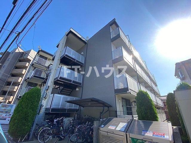 レオパレスラピス