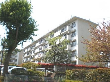 藤の台団地32号棟