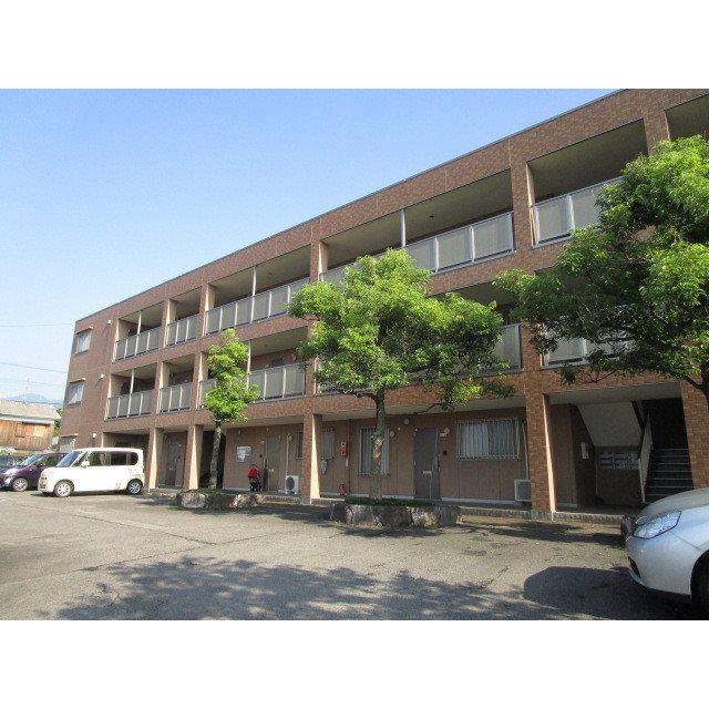 ＪＲ予讃線 赤星駅 徒歩15分 3階建 築23年