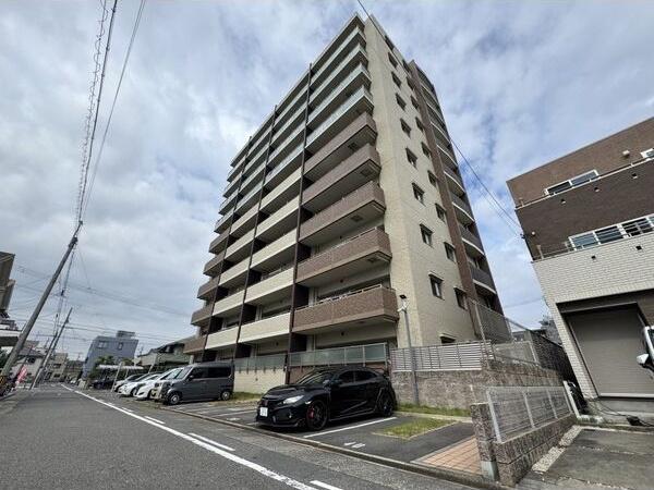 ファミリアーレ尾頭橋