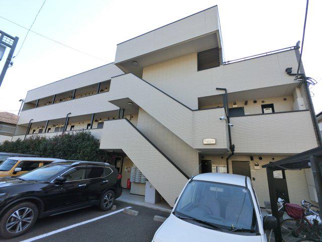 アンプルール フェール プリミエール