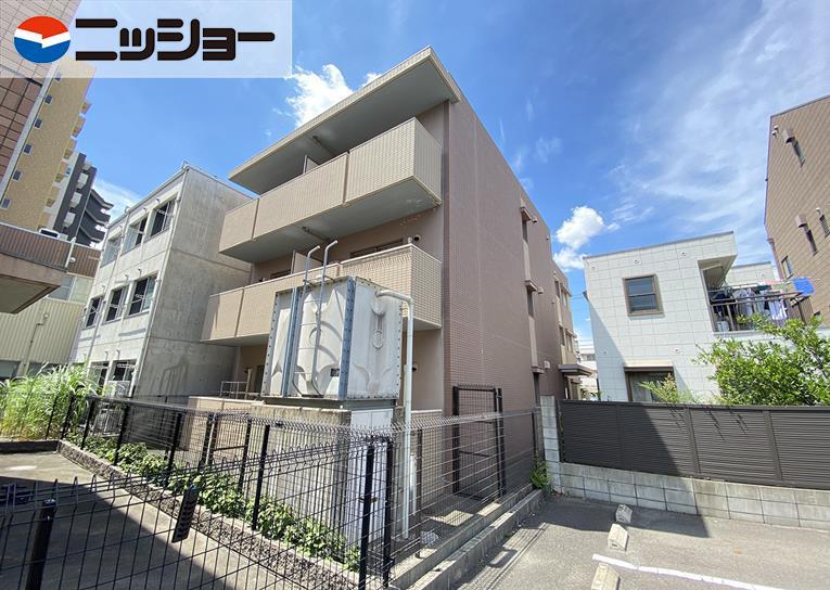 地下鉄名城線 平安通駅 徒歩5分 3階建 築20年