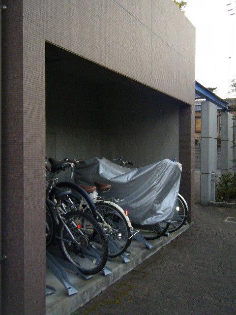 初音マンション