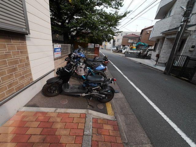アムールひがし