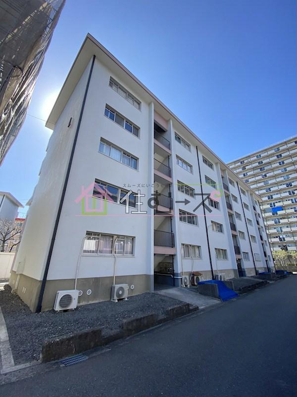 南港厚生年金共同4号館