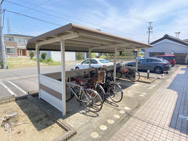 フローレンス古田 B