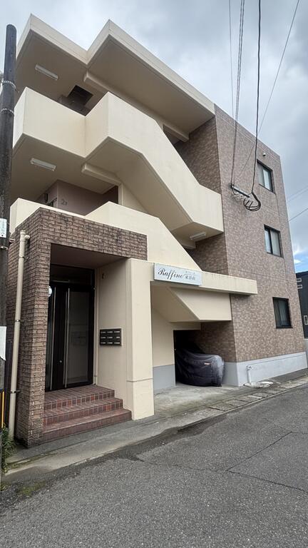 RAFFINE 東谷山