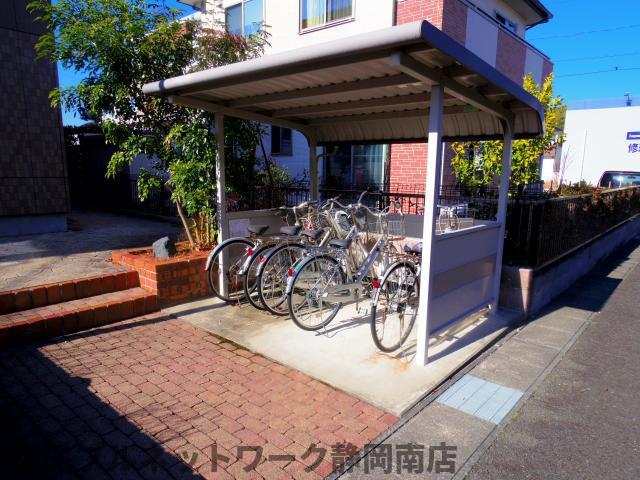 ラティール