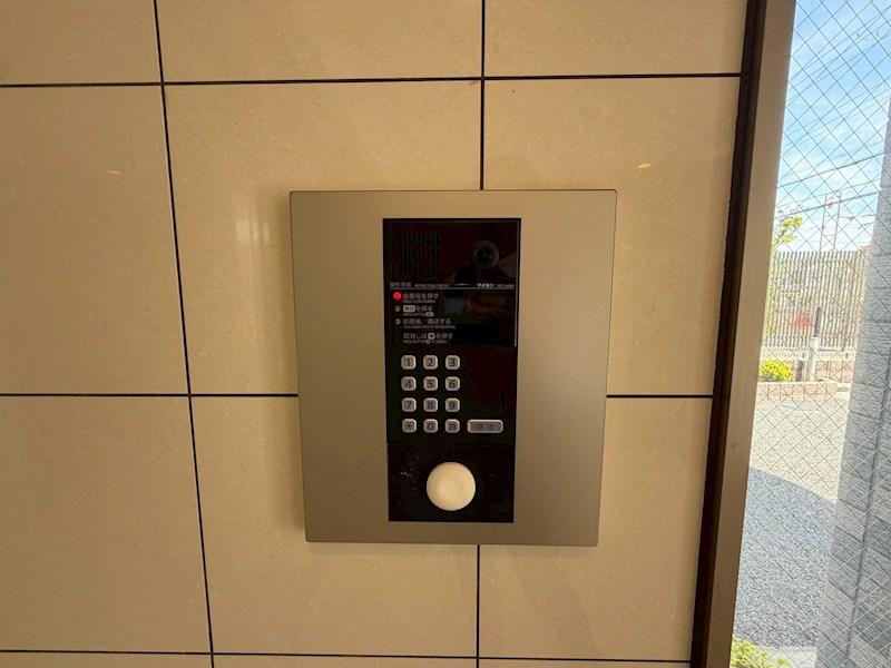 カーロ.アロッジオ