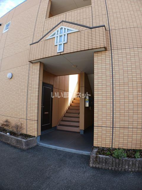 サンプレスA棟