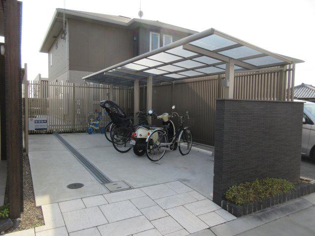 アンソレイエ ファミーユ A棟
