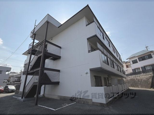 マリンコート川西
