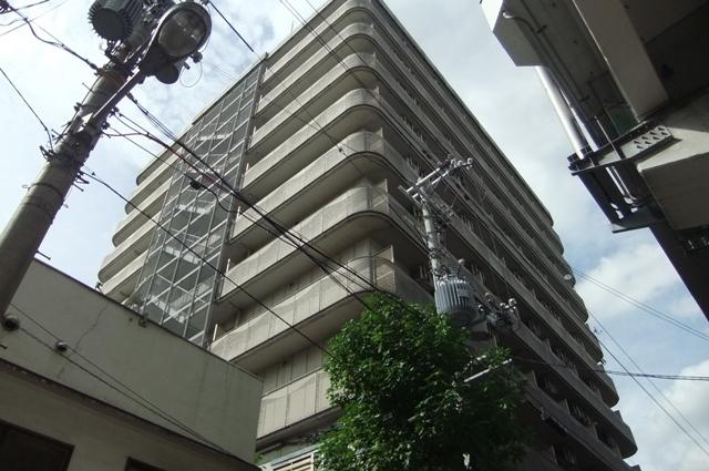 G-HOUSE