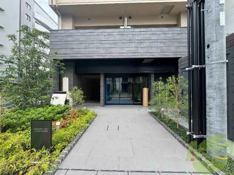 プレサンスレイズ東三国