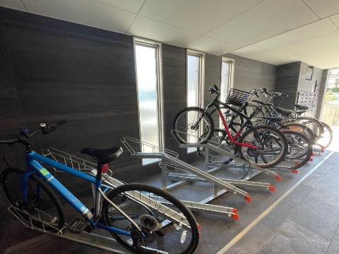 QUADOR今池イースト