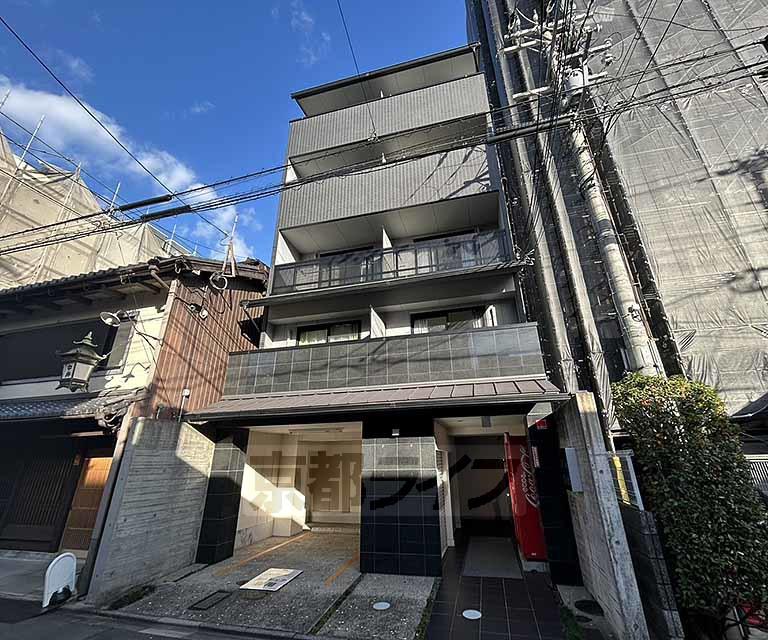 アイカーサ富小路
