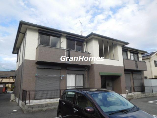シャーメゾン佐土 B棟