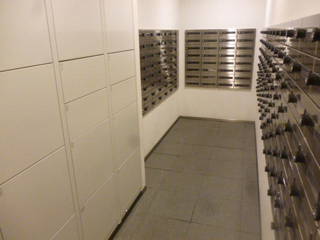WHITE TOWER HAMAMATSUCHO ホワイトタワー浜松町